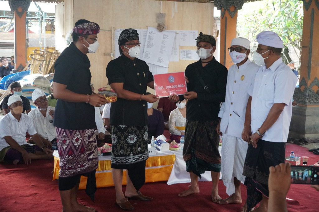 Bupati Giri Prasta Hadiri Upacara Pitra Yadnya Desa Adat Jagapati